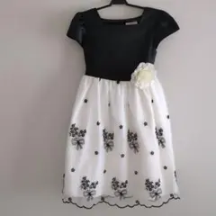 【130】キッズ ドレスのサムネイル