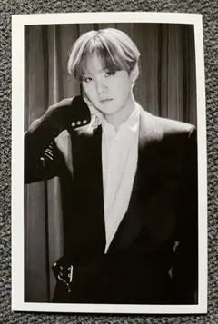 SUGA シュガ　ユンギ　BTS　MOS モノクロ　トレカ　カード　防弾少年団