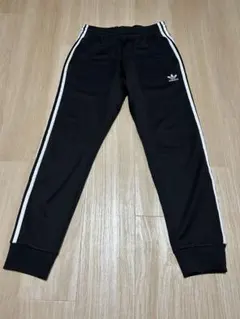 Item thumbnail for item 4a0cc1b4-8a2b-460d-8274-05de65e0c841