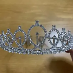 クリスタル装飾 シルバー ティアラ