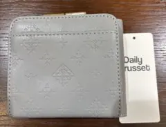 Daily russet エンボスがま口折財布