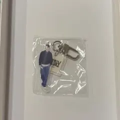 seventeen holiday カプセルトイ ジュン　アクリルキーホルダー