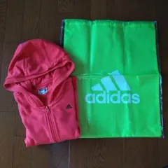 アディダス　パーカー　ナップサックM