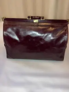 【ヴィンテージ】AIGNER アイグナー　高級ダレスバッグ バーガンディ鍵付本革 mila schon（ミラショーン） mila schon 2WAY レザーダレスバッグ B4