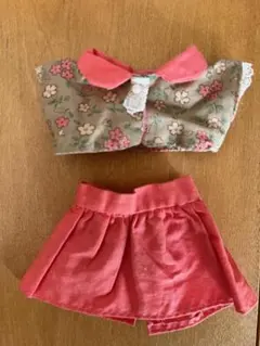 【シルバニアファミリー中古服】８０年代のクマのお母さん、クマ（ウサギ）の女の子用