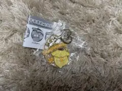 サンリオキャラクターズ　キラキラ透明メタルチャーム　ポムポムプリン