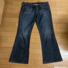 Item thumbnail for item cb6bc3c3-104d-4a2c-8311-e988a0738075