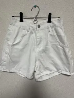 ホワイトショートパンツ M レディース