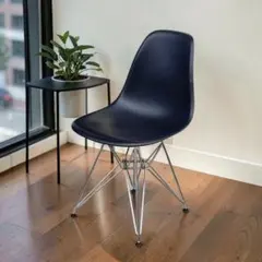 Vitra ミニチュアチェア イームズ シェルチェア レッド - メルカリ