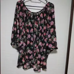 Glamorous Garden フローラルチュニック 五分袖　可愛い　お買い得