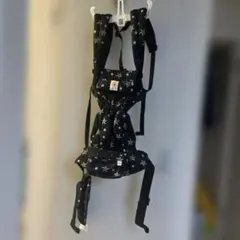 エルゴベビー 抱っこひも オムニ360 クールエアー　限定色　BLACKスター