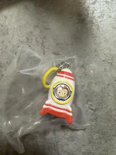 おさるのジョージ のりものめじるしガチャマスコット ロケット