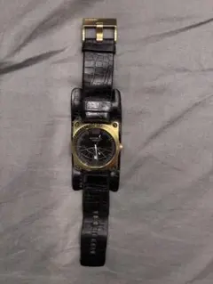 DIESEL 腕時計 ブラック×ゴールド レザーベルト