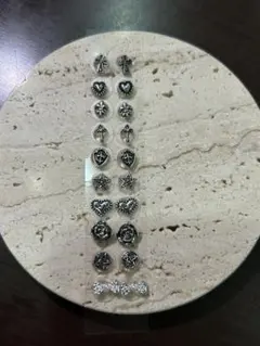 耳つぼジュエリー スタッツ キラキラ シルバー 人気！