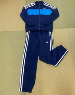 adidas　セットアップ　ジャージ　三本ライン　130