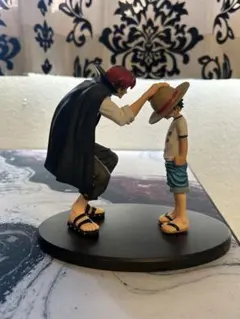 ワンピース 一番くじ シャンクス ルフィ フィギュア 名シーン 箱なし