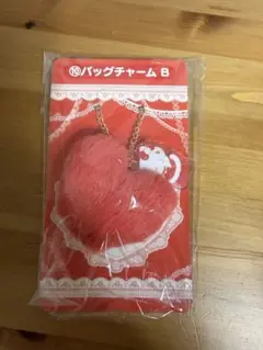 ハローキティ バッグチャーム ハート型