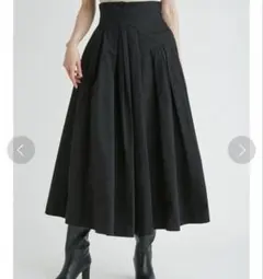 Mila Owen ランダムタックハイウエストフレアスカート ブラック サイズ0