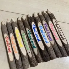 新品未使用　タイランド　デザインの木製鉛筆 10本セット　色鉛筆