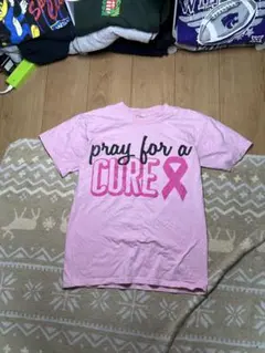 pray for a CURE ピンクリボン メッセージ プリントTシャツ 古着