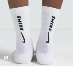 【日本未上陸】NIKE x SKIMS アンクルソックスホワイトM【LA購入】 日本未上陸】NIKE x SKIMS アンクルソックスホワイトM【LA購入