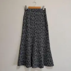 GU フラワープリント マーメイドロングスカート サイズM
