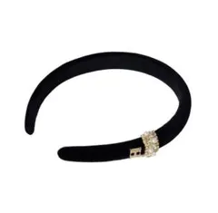匿名配送 herlipto Crystal Charm Headband - メルカリ