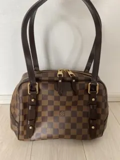 Item thumbnail for item e241d959-6d76-4e70-a584-73e7ae2d611b