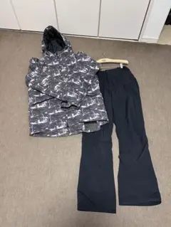 スノーボードウェアセット（フード付き）