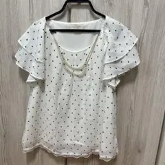 新品　PATTERN fiona ドット柄ブラウス パール付きのサムネイル