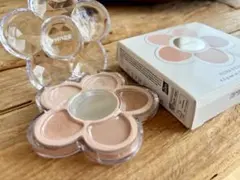 AMUSE FLORA EYE PALETTE アイシャドウ