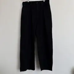 GU ブラック ストレートレッグ デニムパンツ　32