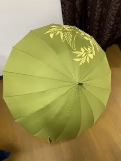 オリーブグリーンの長傘 鳥と葉のデザイン