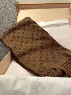 開封のみ！新品ルイヴィトン　モノグラムマフラー