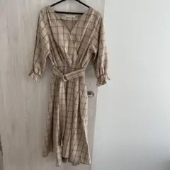 EVERY.VERY NICE CLAUP ベージュチェックワンピース