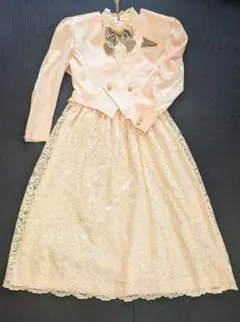 オケージョンドレス　 ノースリーブピンクレースドレスと長袖ジャケット