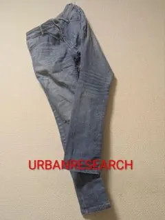 お値下げ(^^)匿名配送★URBAN RESEARCH スキニーデニムのサムネイル