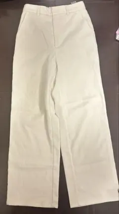 GU コーデュロイパンツ