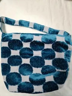 新品タグ付き　ミナペルホネン　　ボディバッグ　ショルダーバッグ　大サイズ