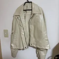 韓国　ベージュ　レザージャケット