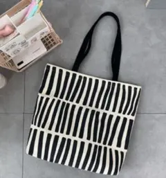 トートバッグ　北欧風　キャンバス　大容量　ショルダー　買い物　サブバッグ