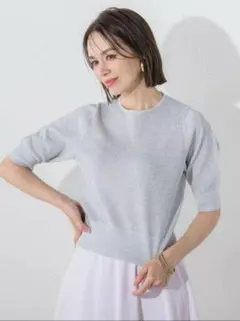 超美品　ビアッジョブルー　シルバー ラメ入りニット 五分袖のサムネイル