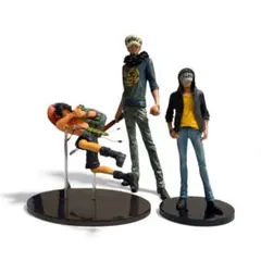 【匿名配送】ワンピースフィギュア3体セット！