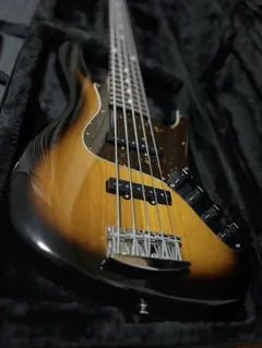 Item thumbnail for item 4678ea69-cb98-4189-8a55-10b987e08e66