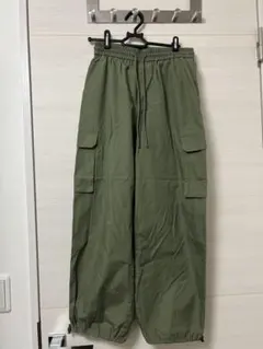 GU オリーブグリーン カーゴパンツ