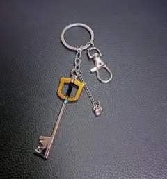 キングダムハーツ　キーブレード　キーホルダー