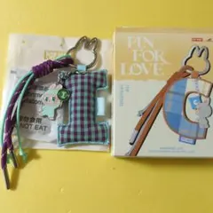 POPMARTラブブ　PINFORLOVEイニシャルペンダント　Ｉ