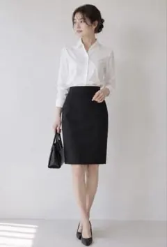 ★新品タグ付き★THE SUIT COMPANY タイトスカート　ブラック　Sのサムネイル