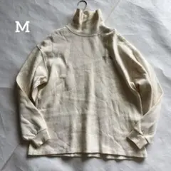 elleseハイネック 長袖カットソー スウェット　刺繍ロゴ　シンプル　Mのサムネイル