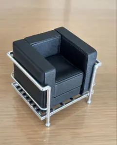 reac JAPANデザイナーズチェア ( ル・コルビュジエ/LC2)